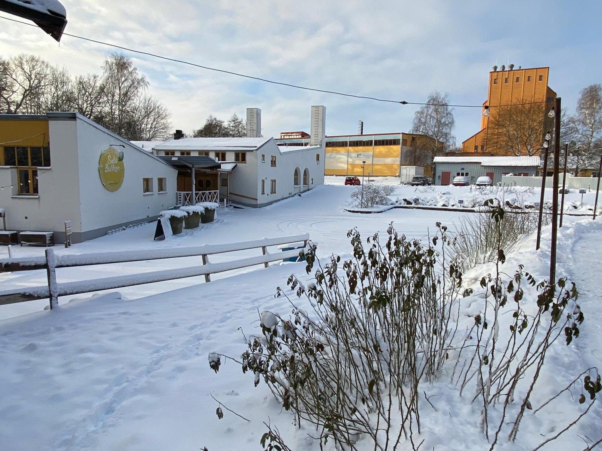 Hotel In Svalsaeter, Kallfors, Jaerna, Stockholm, 5 Min To Golf & 15 Min To Ytterjaerna Concerts 外观 照片