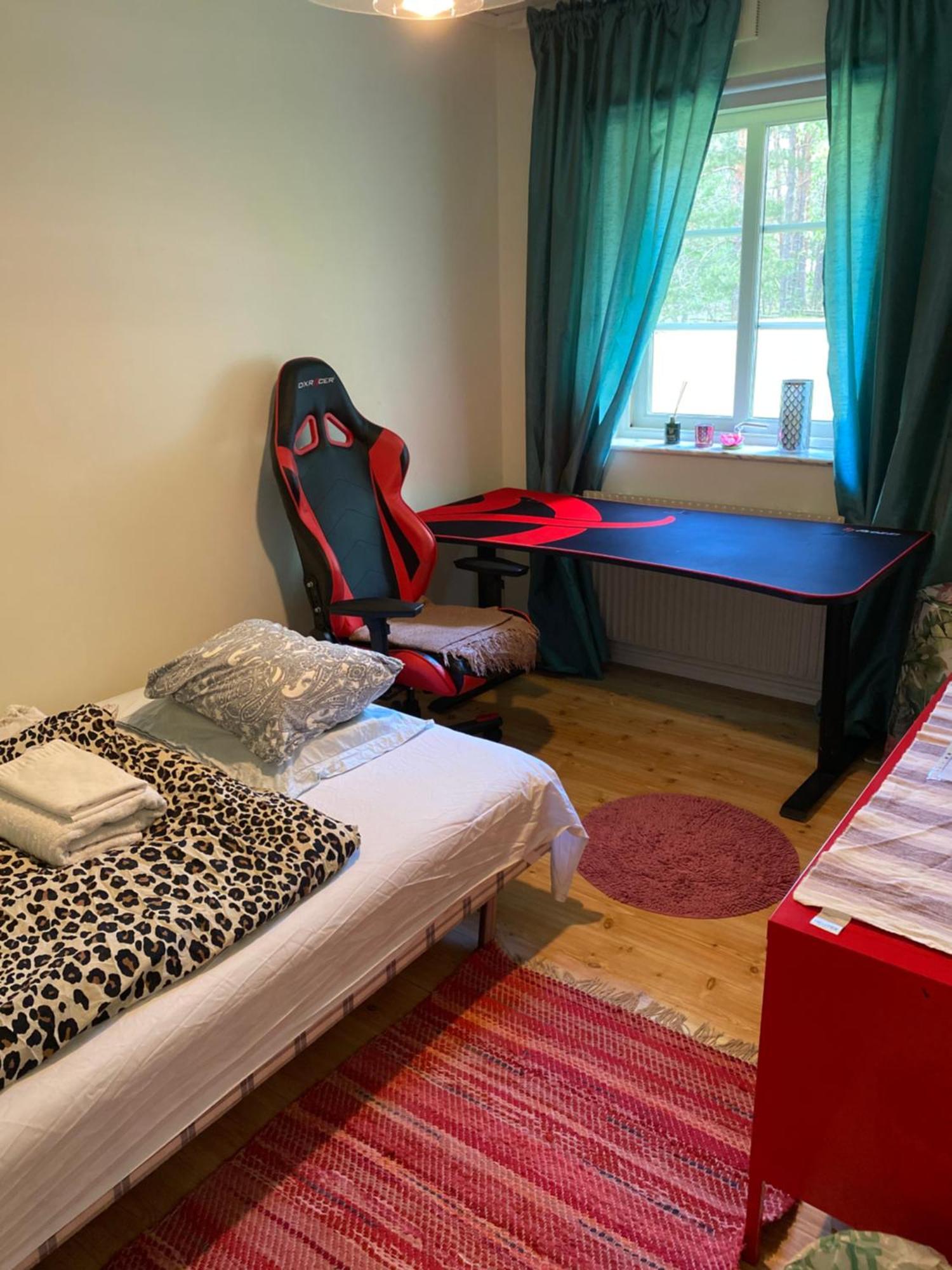 Hotel In Svalsaeter, Kallfors, Jaerna, Stockholm, 5 Min To Golf & 15 Min To Ytterjaerna Concerts 外观 照片