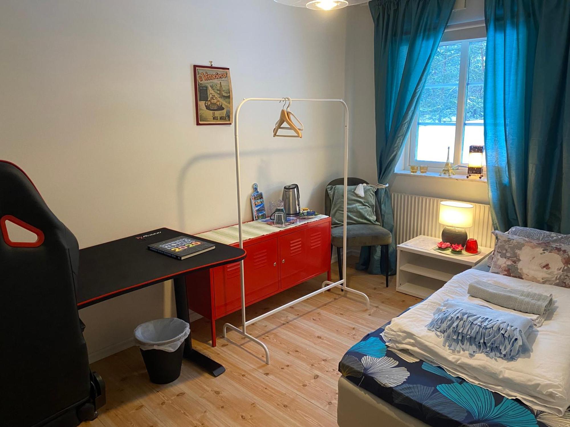 Hotel In Svalsaeter, Kallfors, Jaerna, Stockholm, 5 Min To Golf & 15 Min To Ytterjaerna Concerts 外观 照片