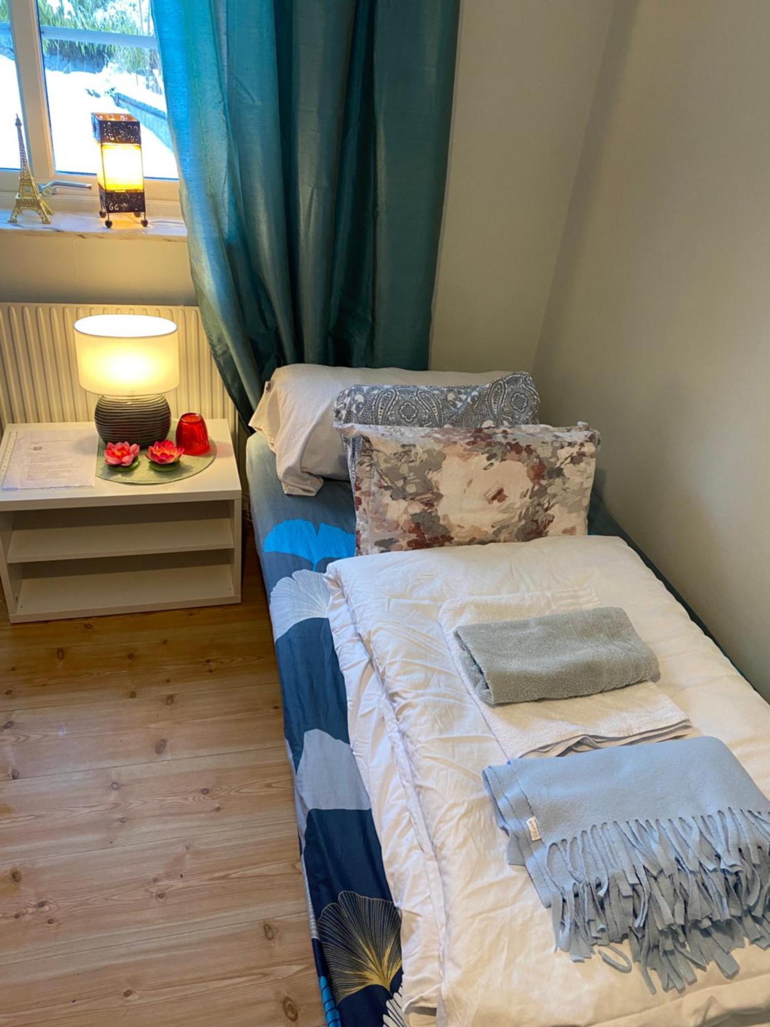 Hotel In Svalsaeter, Kallfors, Jaerna, Stockholm, 5 Min To Golf & 15 Min To Ytterjaerna Concerts 外观 照片